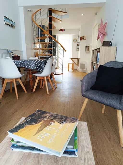 Chez Louisette Centre Ville Et Plages A Pied! Concarneau Luaran gambar
