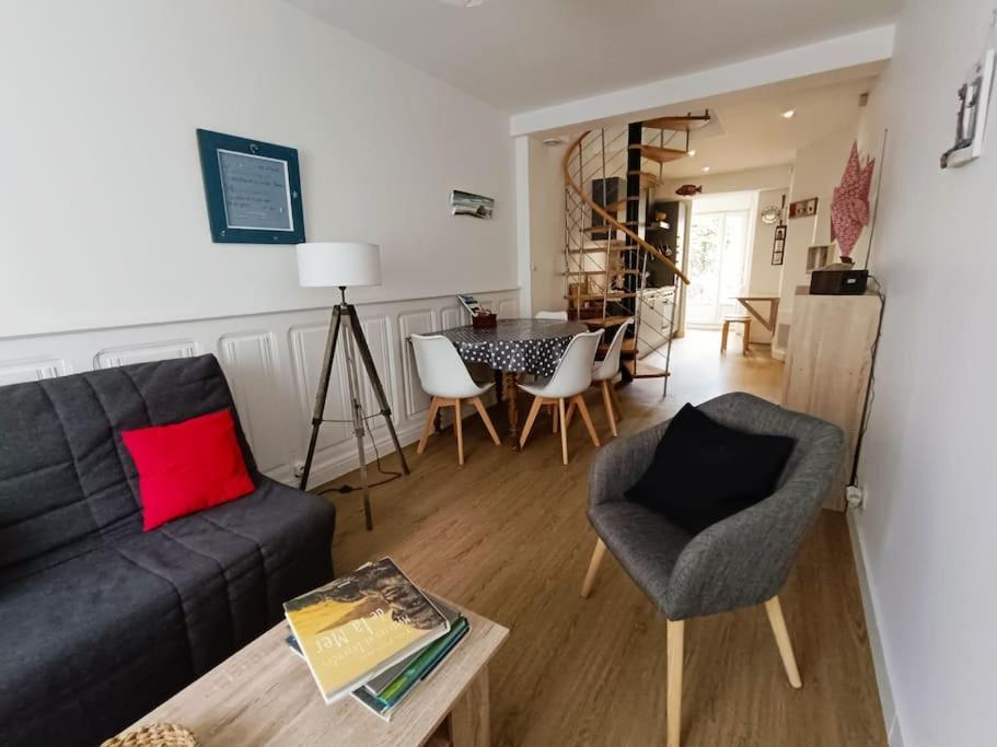 Chez Louisette Centre Ville Et Plages A Pied! Concarneau Luaran gambar