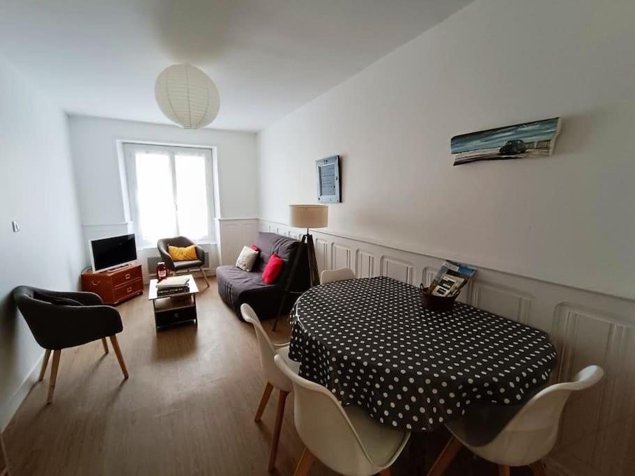 Chez Louisette Centre Ville Et Plages A Pied! Concarneau Luaran gambar
